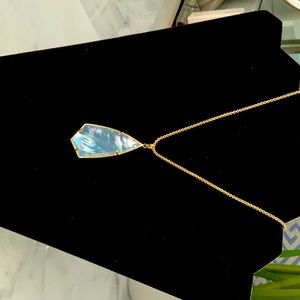 Kendra Scott long mother of pearl necklace